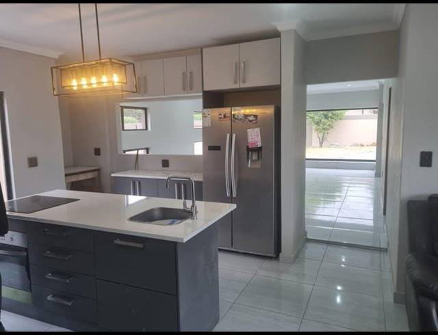 4 BEDROOM DETACHED FOR SALE IN LIEFDE EN VREDE